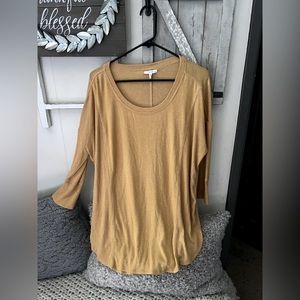 Size xxl yellow Maurice’s shirt
